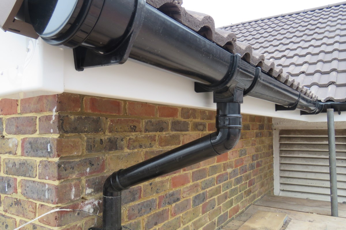 Guttering services in Medway